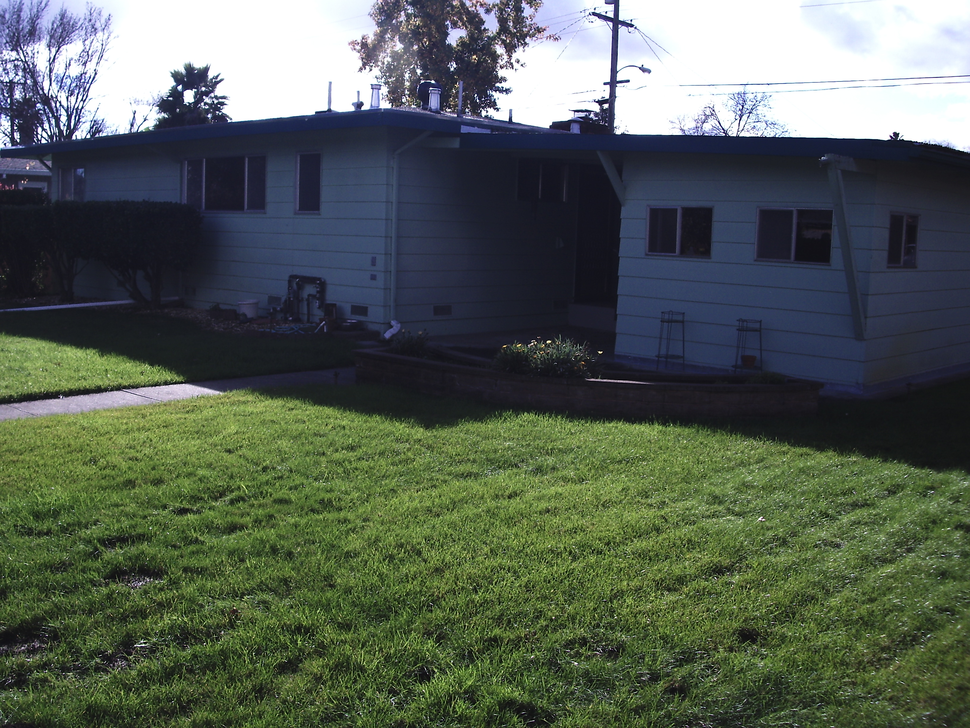 Benicia Dr - BEFORE Roof Changes - flat